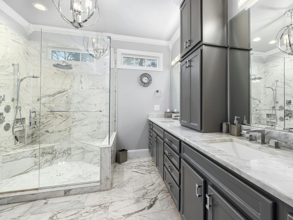 bathroom-alcove-shower-white-subway-tiles-daffodil-tiling Bathroom alcove shower with white subway wall tiles in Swansea by Daffodil Tiling, professional wall tilers