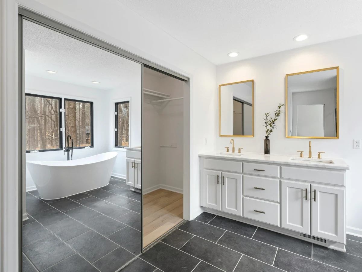 bathroom-walk-in-shower-grey-tiles-daffodil-tiling Bathroom walk-in shower with grey wall tiles in Swansea by Daffodil Tiling