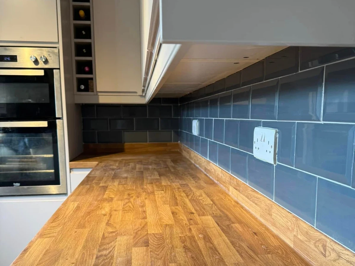 kitchen floor tiling dark tiles swansea daffodil tiling