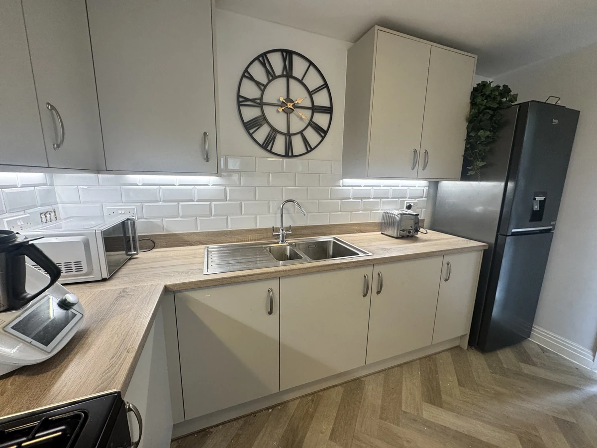 Finished kitchen tiling by tilers covering Three Crosses